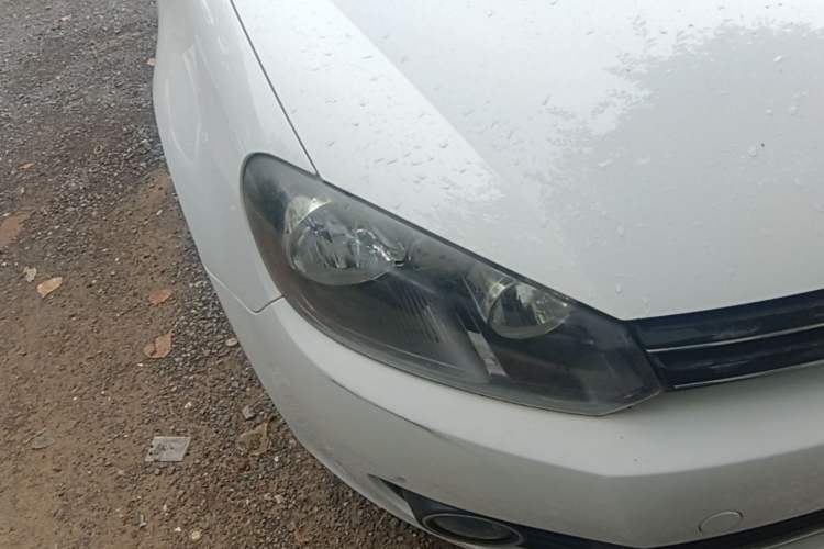 Used Volkswagen Golf 2012 1.6L Automatic Comfort Model Right Front Headlight