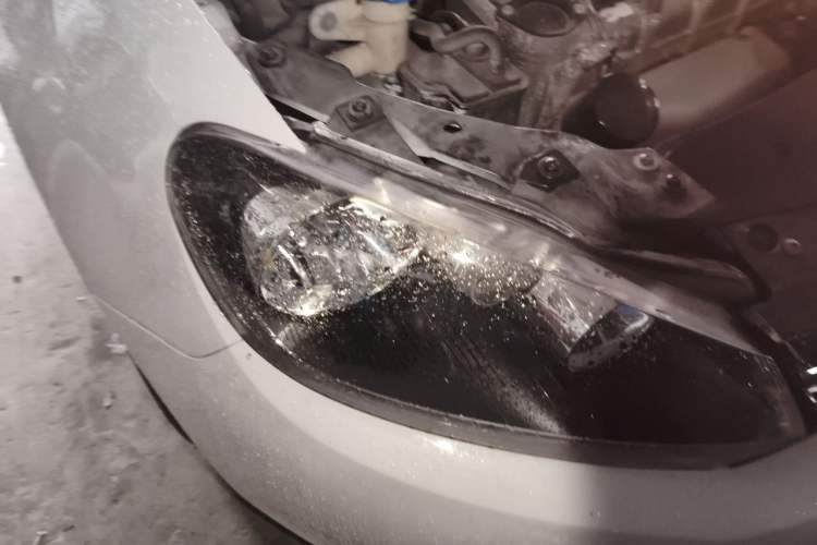 Used Volkswagen Golf 2012 1.6L Automatic Comfort Model Right Front Headlight