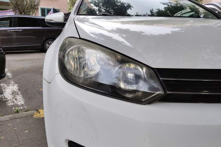 Used Volkswagen Golf 2012 1.6 Manual Comfort Edition Right Front Headlight