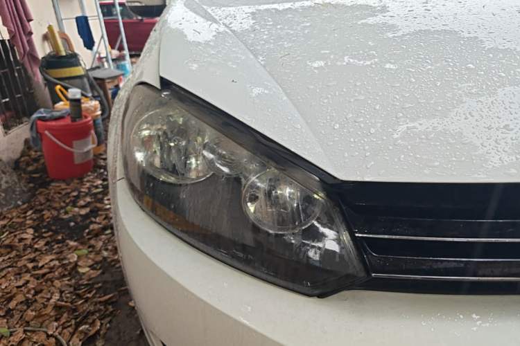 Used Volkswagen Golf 2012 1.6L Automatic Fashion Model Right Front Headlight