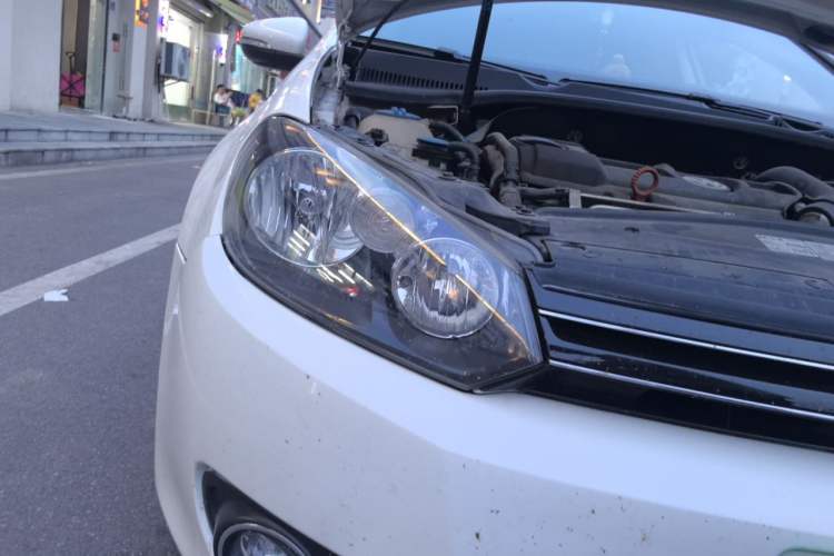 Used Volkswagen Golf 2012 1.4 TSI Automatic Comfort Edition Right Front Headlight