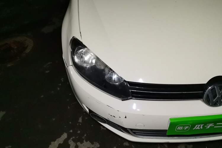 Used Volkswagen Golf 2012 1.6L Automatic Comfort Model Right Front Headlight