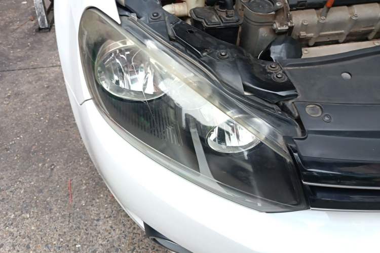 Used Volkswagen Golf 2012 1.6L Automatic Comfort Model Right Front Headlight