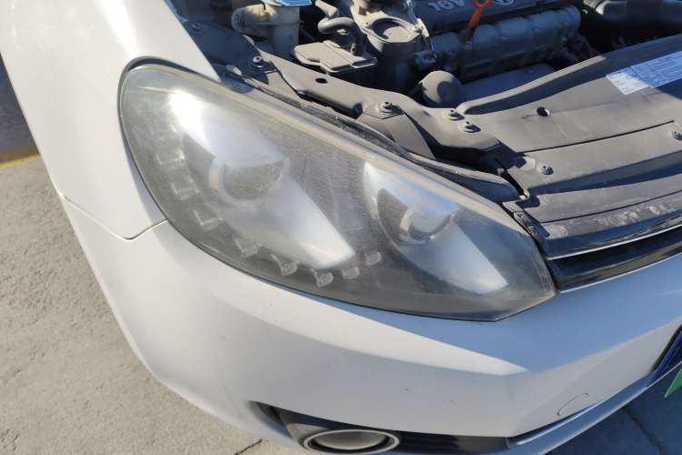 Used Volkswagen Golf 2012 1.6L Automatic Comfort Model Right Front Headlight