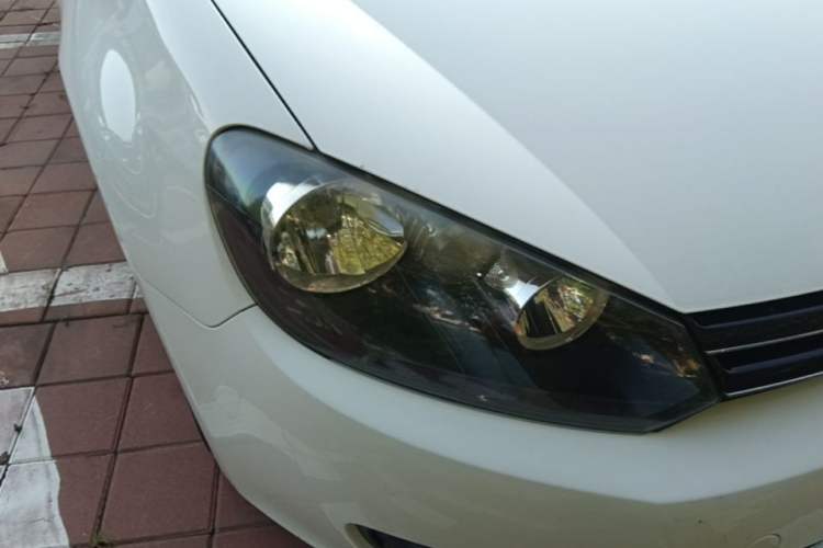 Used Volkswagen Golf 2012 1.6L Automatic Comfort Model Right Front Headlight