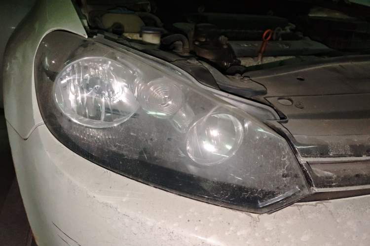 Used Volkswagen Golf 2012 1.6L Automatic Comfort Model Right Front Headlight