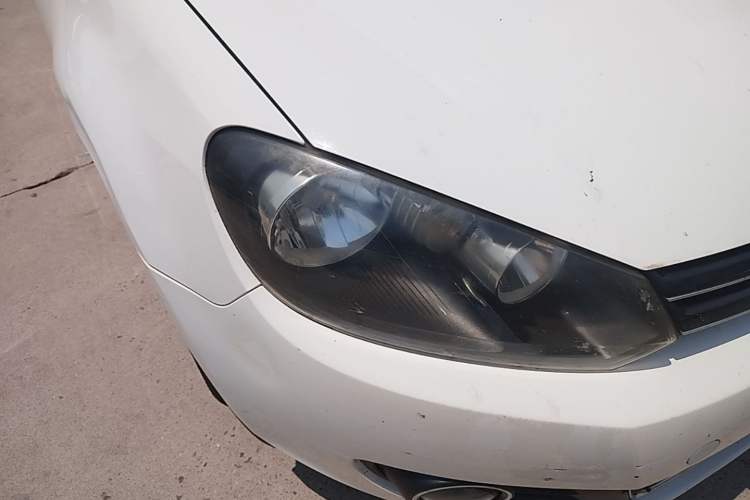 Used Volkswagen Golf 2012 1.4 TSI Manual Comfort Edition Right Front Headlight