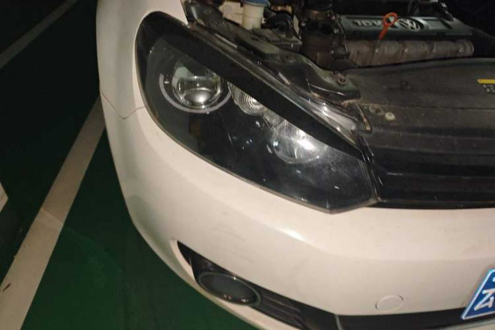 Used Volkswagen Golf 2012 1.6L Automatic Comfort Model Right Front Headlight