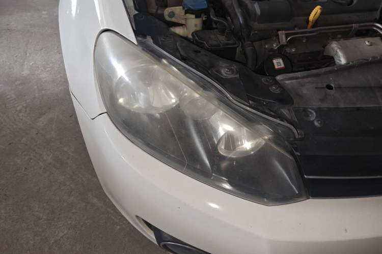 Used Volkswagen Golf 2012 1.4TSI Automatic Luxury Edition Right Front Headlight