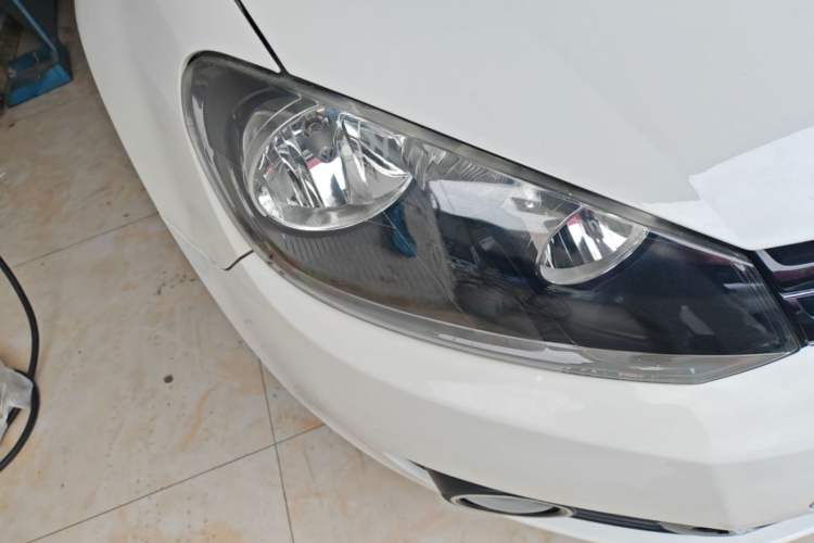 Used Volkswagen Golf 2012 1.6L Automatic Comfort Model Right Front Headlight