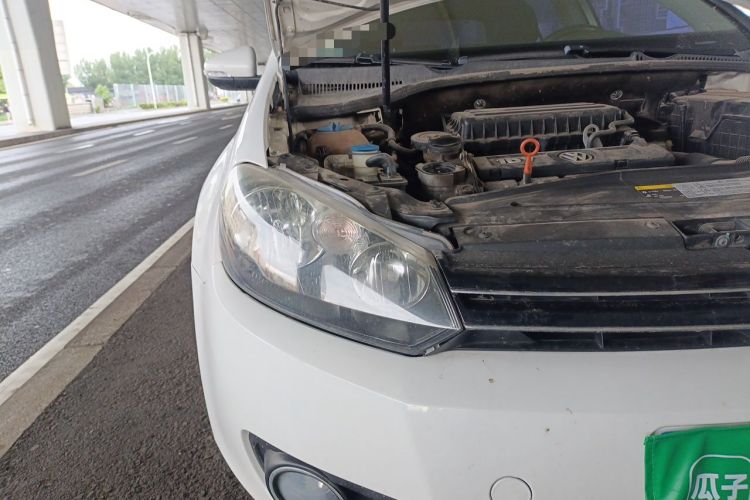 Used Volkswagen Golf 2012 1.6L Automatic Comfort Model Right Front Headlight