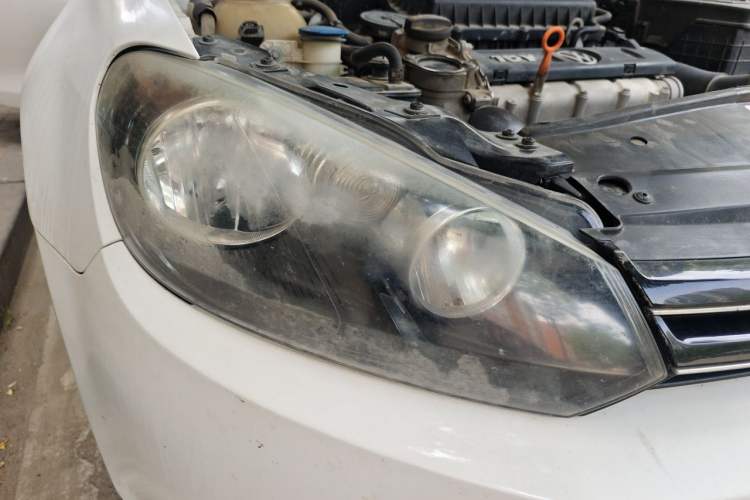 Used Volkswagen Golf 2012 1.6 Manual Comfort Edition Right Front Headlight
