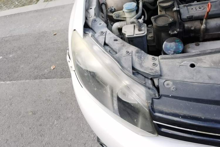 Used Volkswagen Golf 2012 1.6L Automatic Fashion Model Right Front Headlight