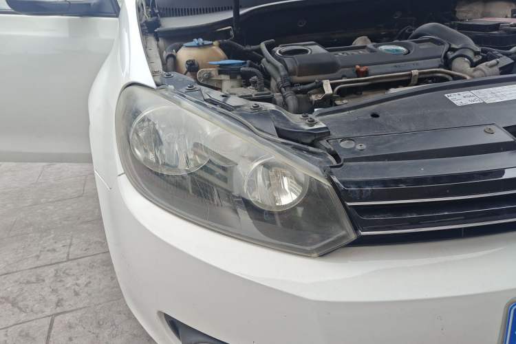 Used Volkswagen Golf 2012 1.4TSI Automatic Luxury Edition Right Front Headlight