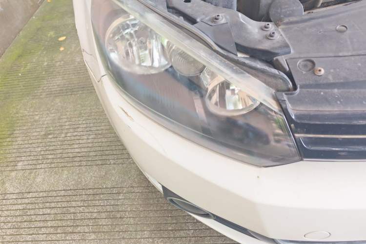 Used Volkswagen Golf 2012 1.6L Automatic Comfort Model Right Front Headlight