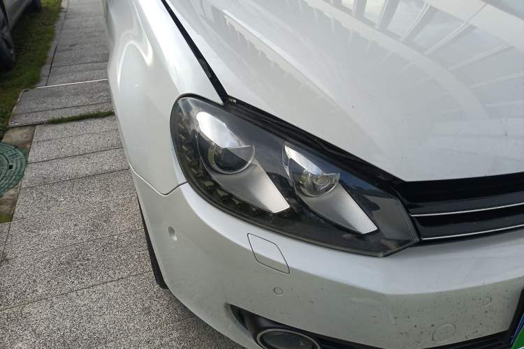 Used Volkswagen Golf 2012 1.4TSI Luxury Convertible Edition Right Front Headlight