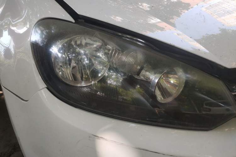 Used Volkswagen Golf 2012 1.6L Automatic Comfort Model Right Front Headlight