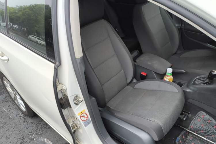 Used Volkswagen Golf 2012 1.4 TSI Automatic Comfort Edition Right Front Seat