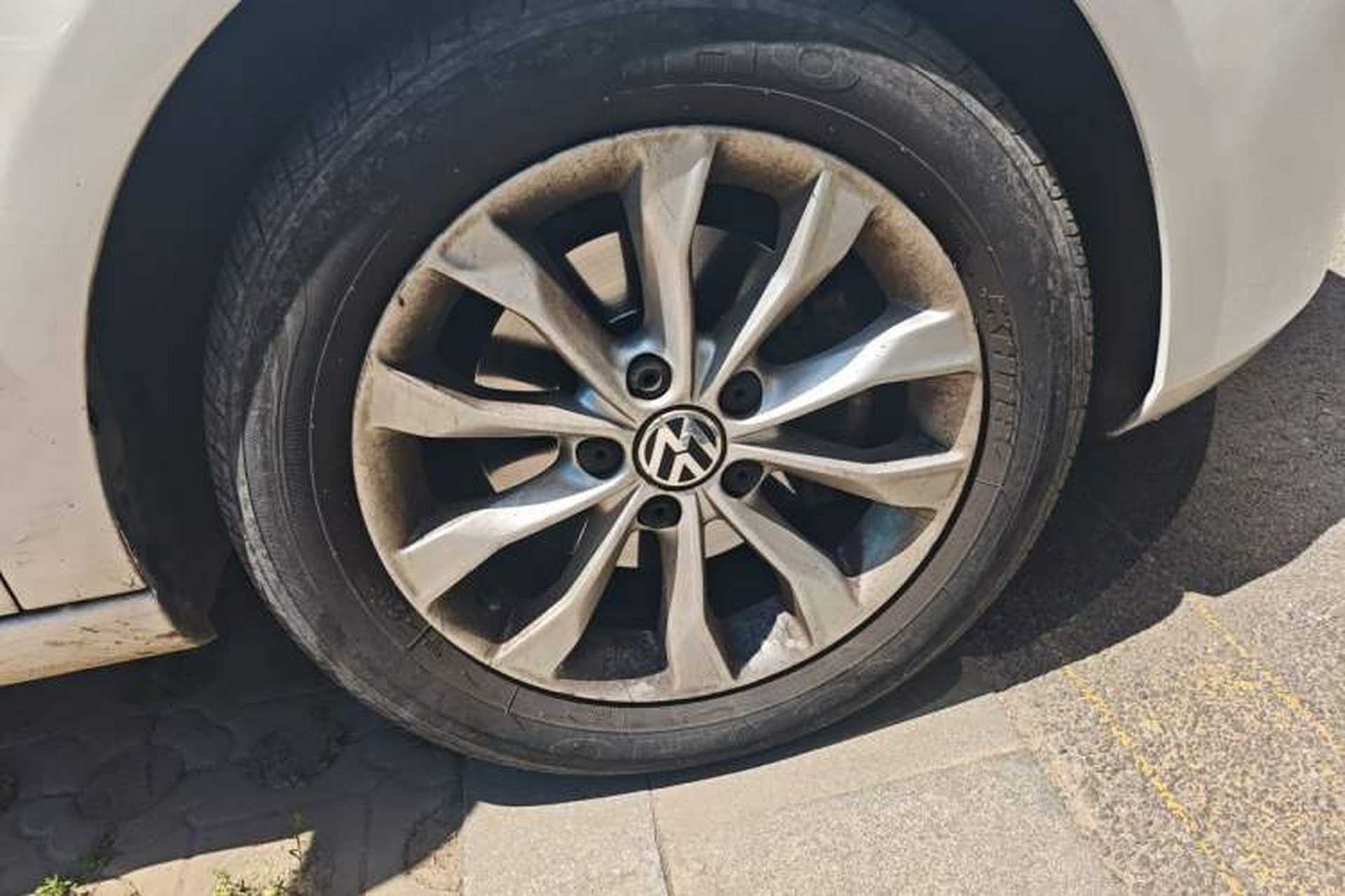 Used Volkswagen Golf 2012 1.4 TSI Automatic Comfort Edition Right Front Wheel Hub