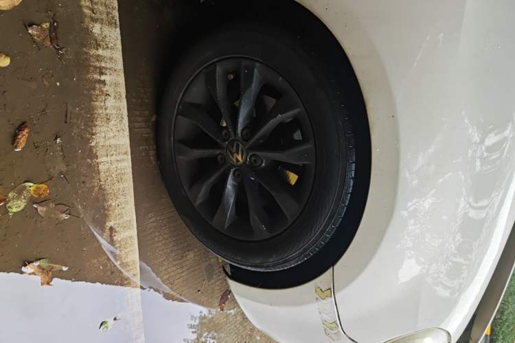 Used Volkswagen Golf 2012 1.4 TSI BlueMotion Edition Right Front Wheel Hub