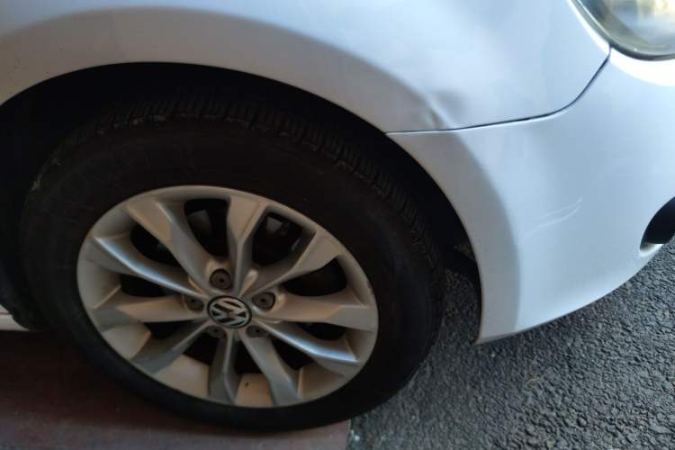 Used Volkswagen Golf 2012 1.6L Automatic Comfort Model Right Front Wheel Hub
