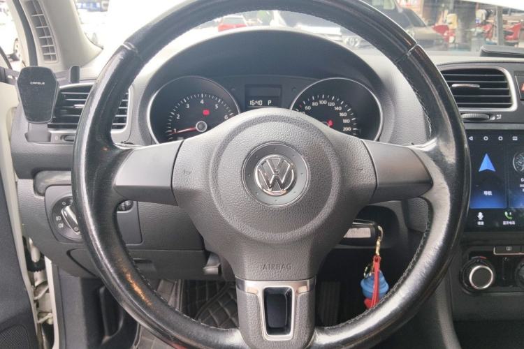Used Volkswagen Golf 2012 1.6L Automatic Comfort Model Steering Wheel