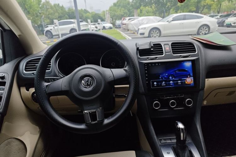 Used Volkswagen Golf 2012 1.6L Automatic Comfort Model Steering Wheel