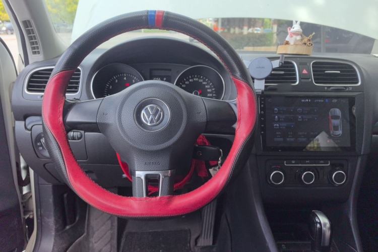 Used Volkswagen Golf 2012 1.6L Automatic Comfort Model Steering Wheel