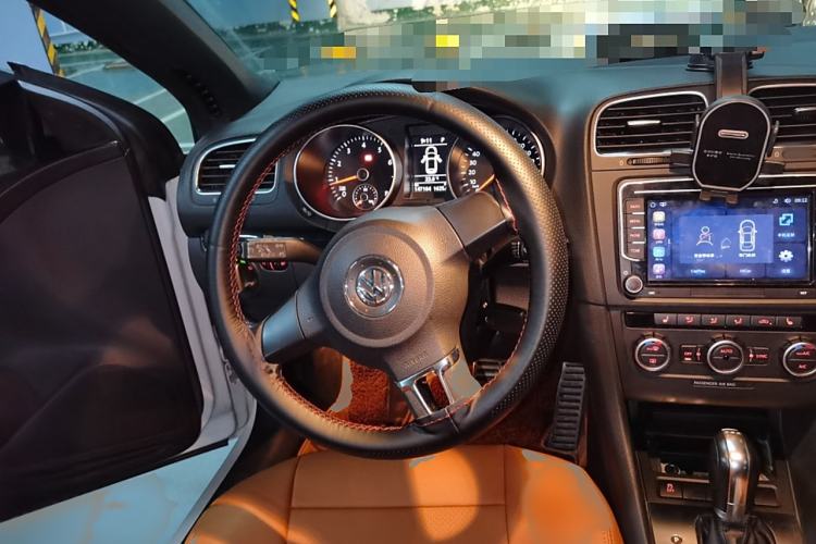 Used Volkswagen Golf 2012 1.4TSI Comfort Convertible Edition Steering Wheel