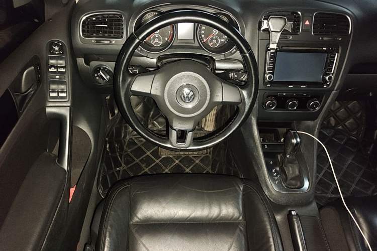 Used Volkswagen Golf 2012 1.4 TSI Automatic Comfort Edition Steering Wheel