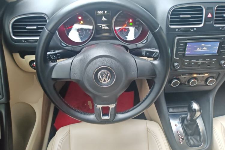 Used Volkswagen Golf 2012 1.6L Automatic Comfort Model Steering Wheel