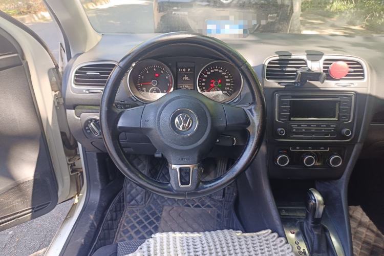 Used Volkswagen Golf 2012 1.6L Automatic Comfort Model Steering Wheel