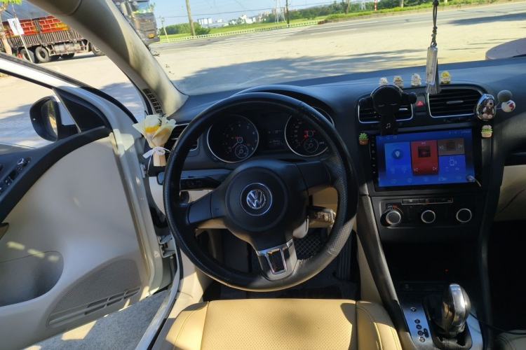 Used Volkswagen Golf 2012 1.4 TSI Automatic Comfort Edition Steering Wheel