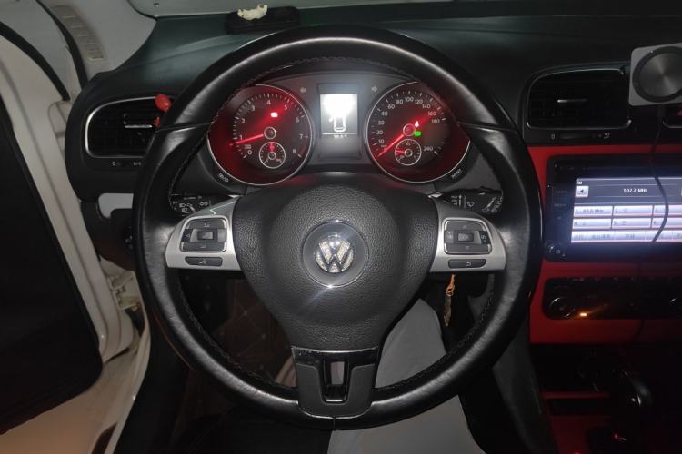 Used Volkswagen Golf 2012 1.4TSI Automatic Luxury Edition Steering Wheel