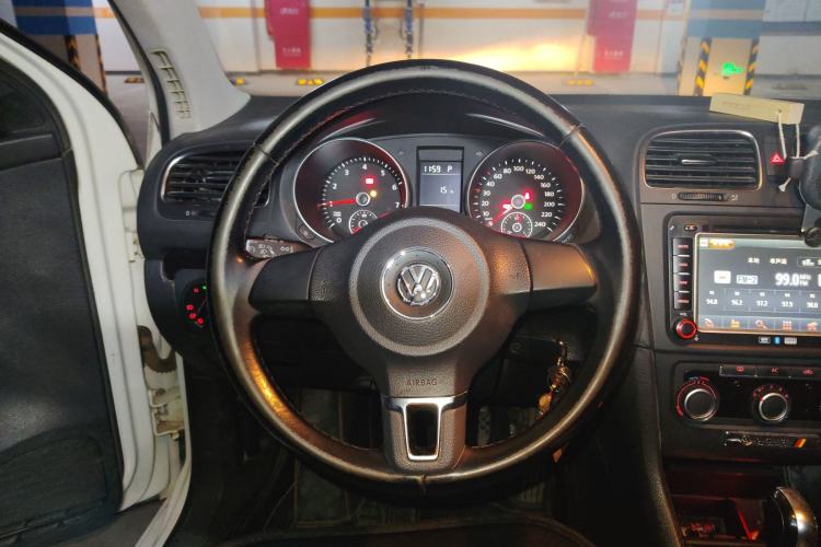 Used Volkswagen Golf 2012 1.6L Automatic Comfort Model Steering Wheel