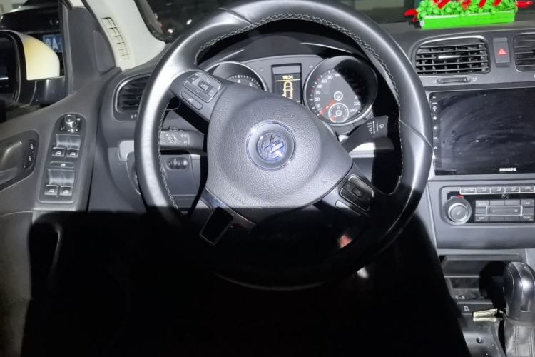 Used Volkswagen Golf 2012 1.4TSI Automatic Luxury Edition Steering Wheel