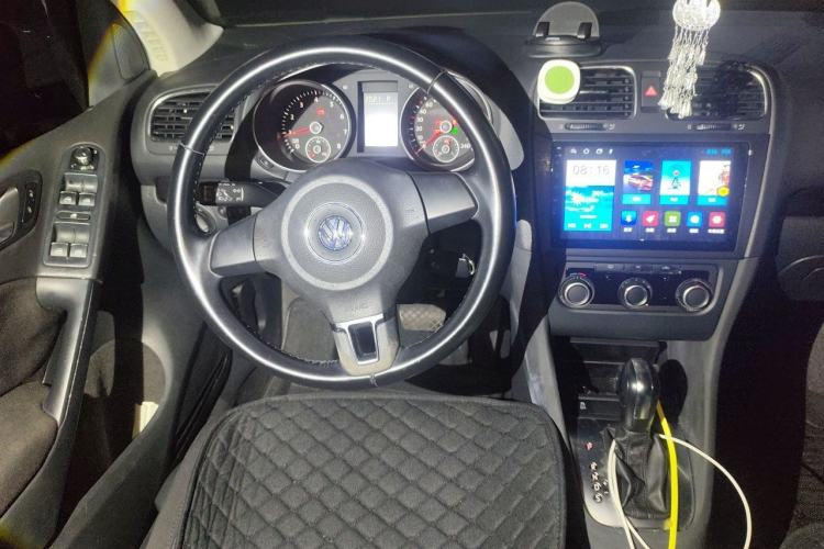 Used Volkswagen Golf 2012 1.6L Automatic Comfort Model Steering Wheel
