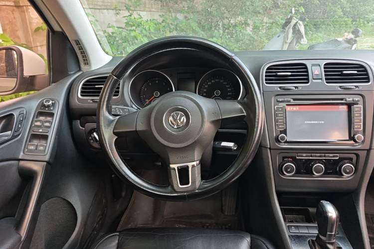 Used Volkswagen Golf 2012 1.4 TSI Automatic Comfort Edition Steering Wheel