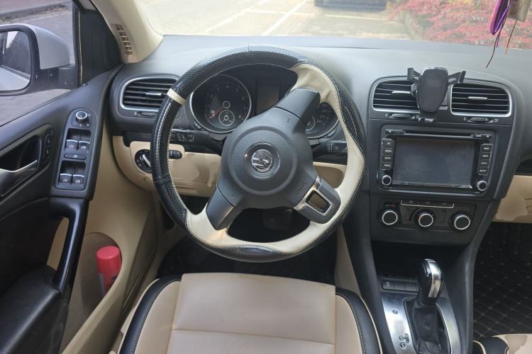 Used Volkswagen Golf 2012 1.4 TSI Automatic Comfort Edition Steering Wheel