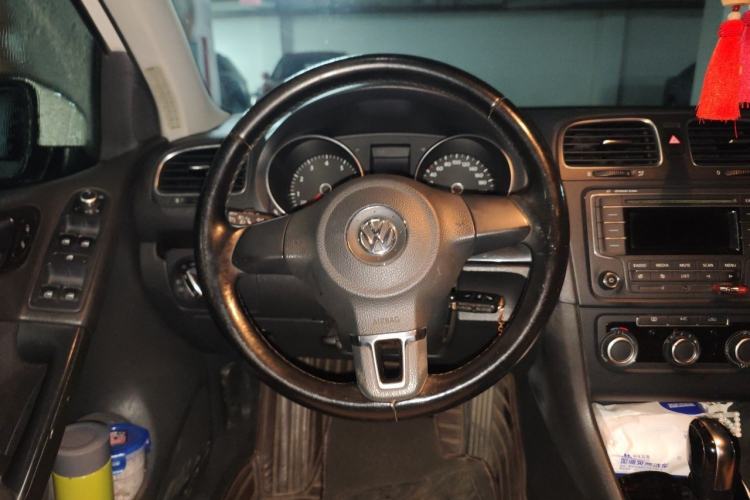 Used Volkswagen Golf 2012 1.6L Automatic Comfort Model Steering Wheel