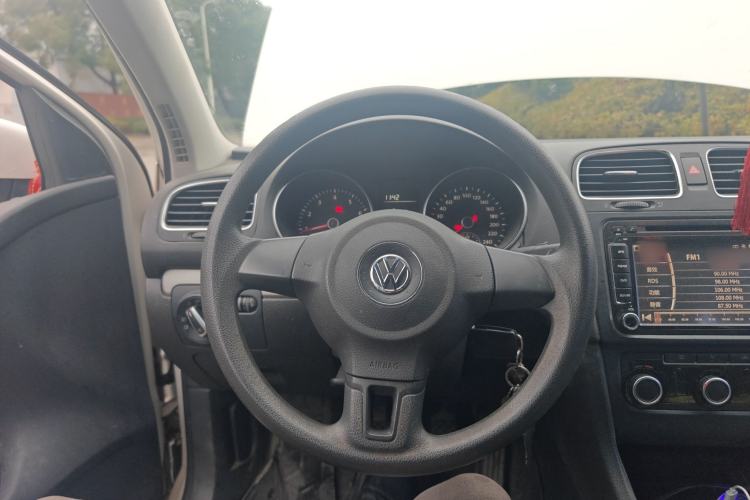 Used Volkswagen Golf 2012 1.6 Manual Fashion Edition Steering Wheel