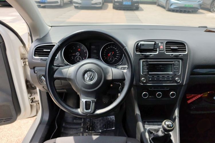 Used Volkswagen Golf 2012 1.6 Manual Comfort Edition Steering Wheel