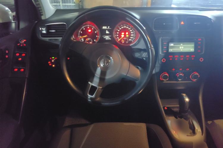 Used Volkswagen Golf 2012 1.4 TSI Automatic Comfort Edition Steering Wheel