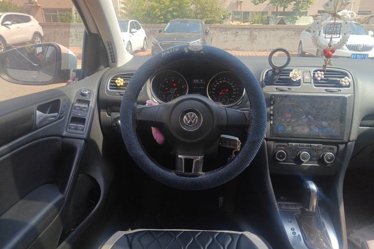 Used Volkswagen Golf 2012 1.4 TSI Automatic Comfort Edition Steering Wheel