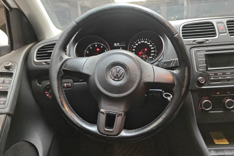Used Volkswagen Golf 2012 1.6 Manual Comfort Edition Steering Wheel