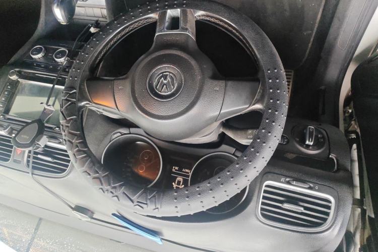 Used Volkswagen Golf 2012 1.4TSI Comfort Convertible Edition Steering Wheel