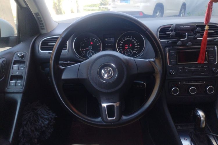 Used Volkswagen Golf 2012 1.6L Automatic Comfort Model Steering Wheel