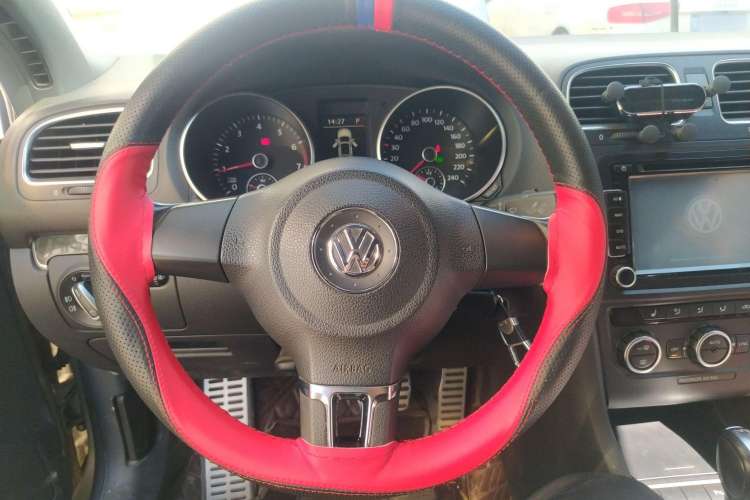 Used Volkswagen Golf 2012 1.4TSI Comfort Convertible Edition Steering Wheel