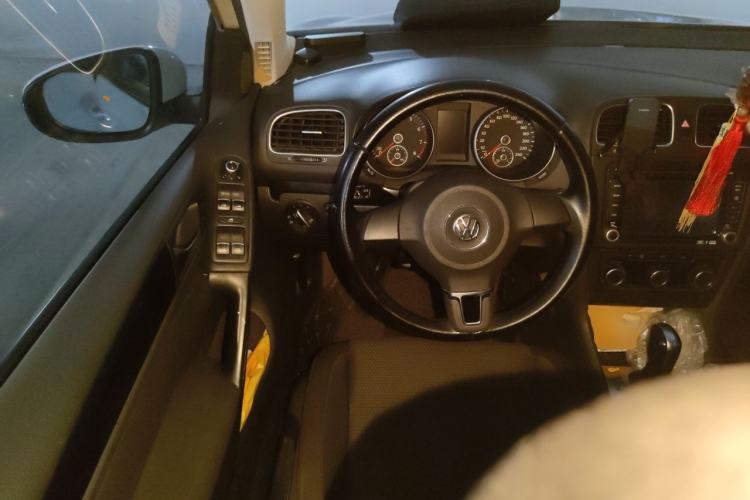 Used Volkswagen Golf 2012 1.6L Automatic Comfort Model Steering Wheel