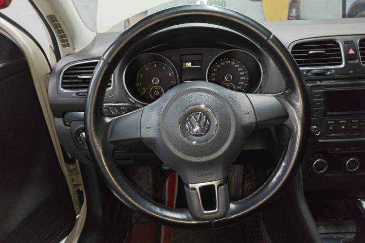Used Volkswagen Golf 2012 1.6L Automatic Comfort Model Steering Wheel